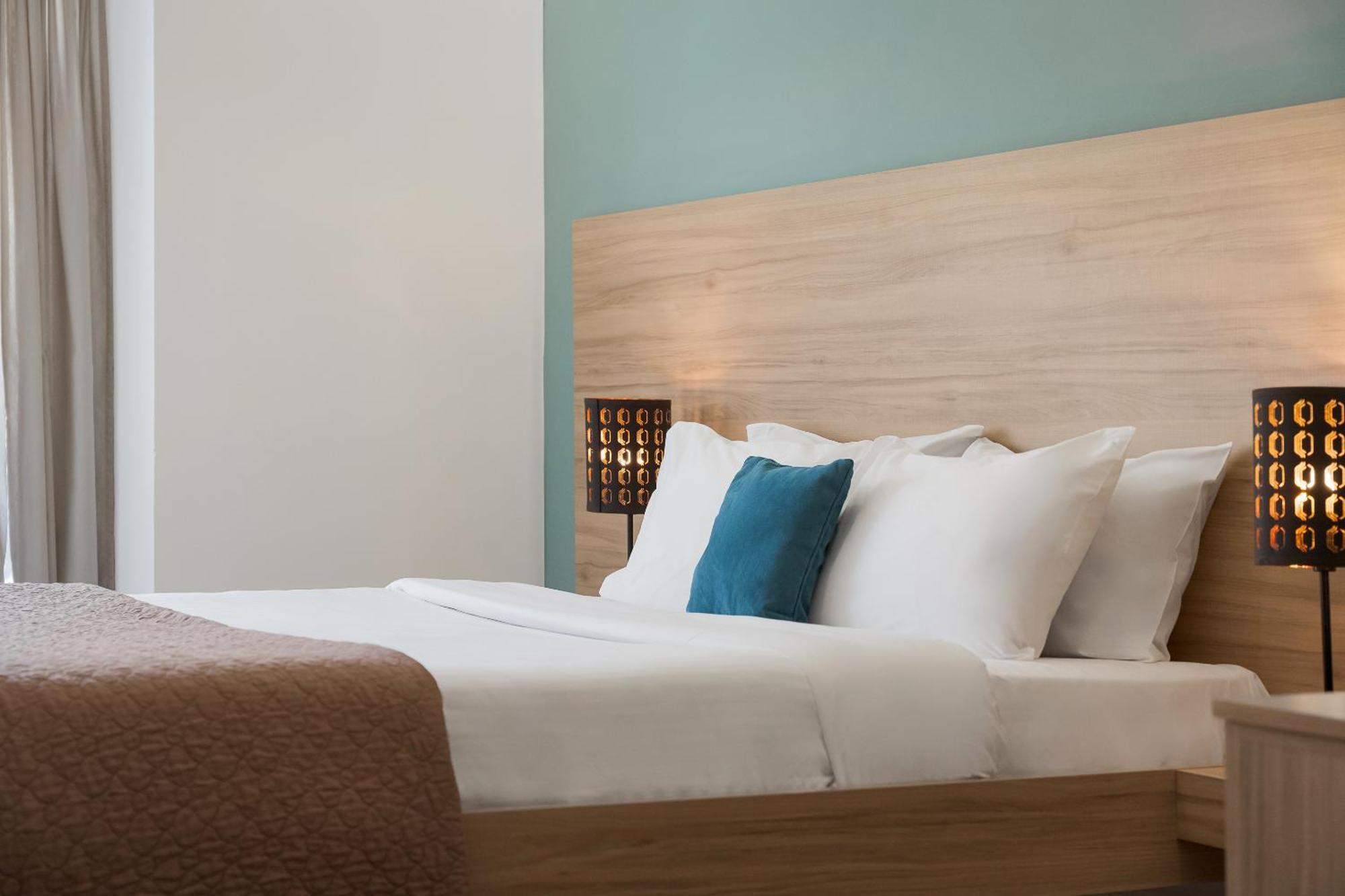 Sette Suites & Rooms - Adults Only Xylokastro Bagian luar foto