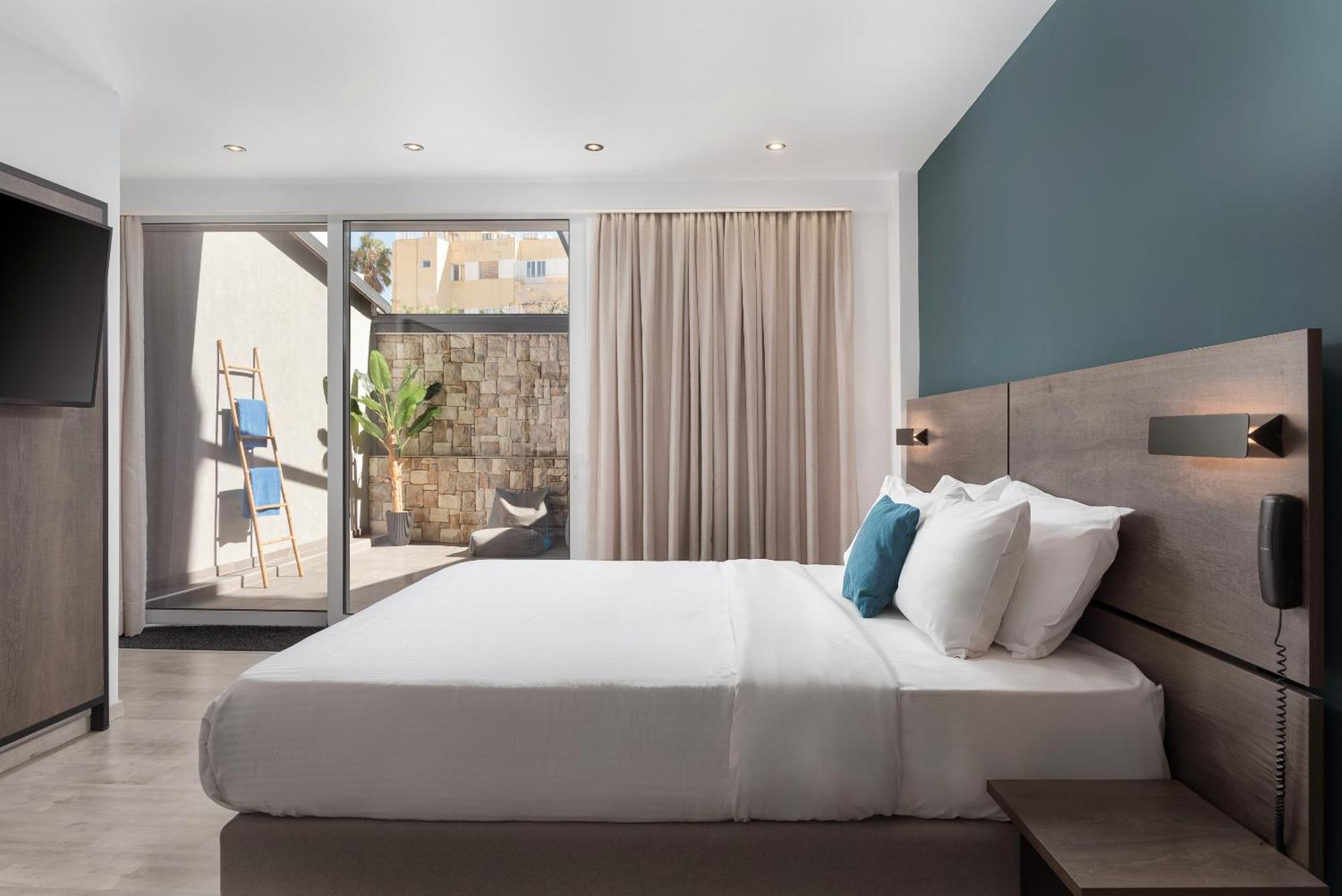 Sette Suites & Rooms - Adults Only Xylokastro Bagian luar foto